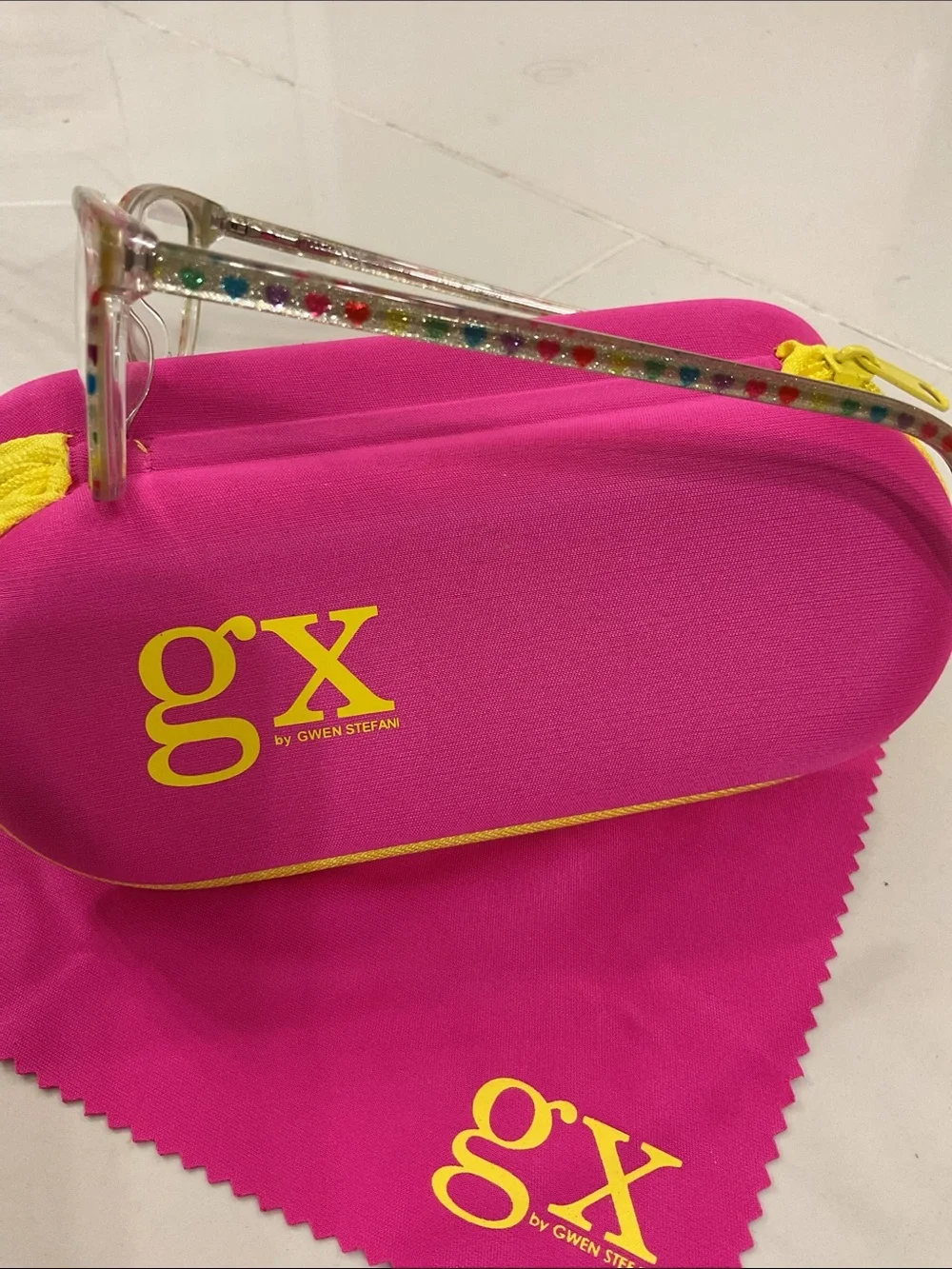 NWT GX by Gwen Stefani Eyewear, Heart Dots GX837